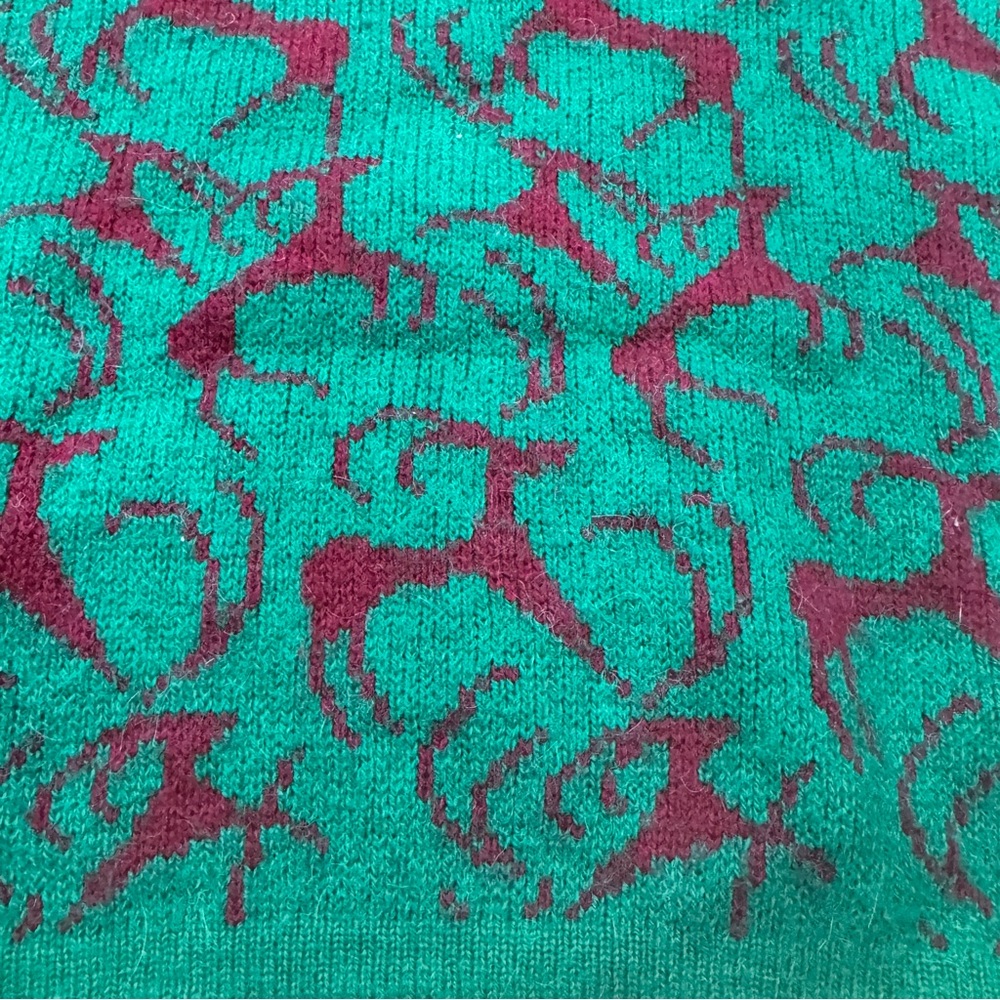 Holiday Thick Sweater MENS sz Medium Green Red Deer Reindeer pattern Wool Blend - Picture 2 of 6